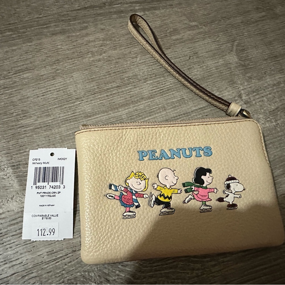 Coach Peanuts Snoopy Coin (car key) Purse Brand new with tags